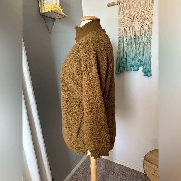NWT! Aerie Dream Sherpa Quarter Zip Sweatshirt color brown size M - Picture 5 of 7